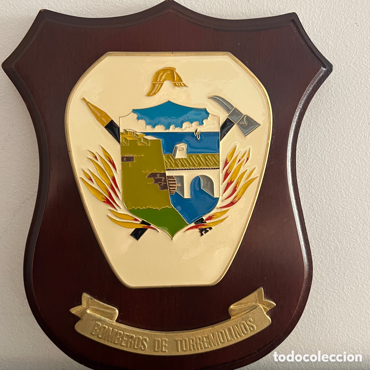 Coleccionismo: Metopa bomberos de Torremolinos - Foto 3