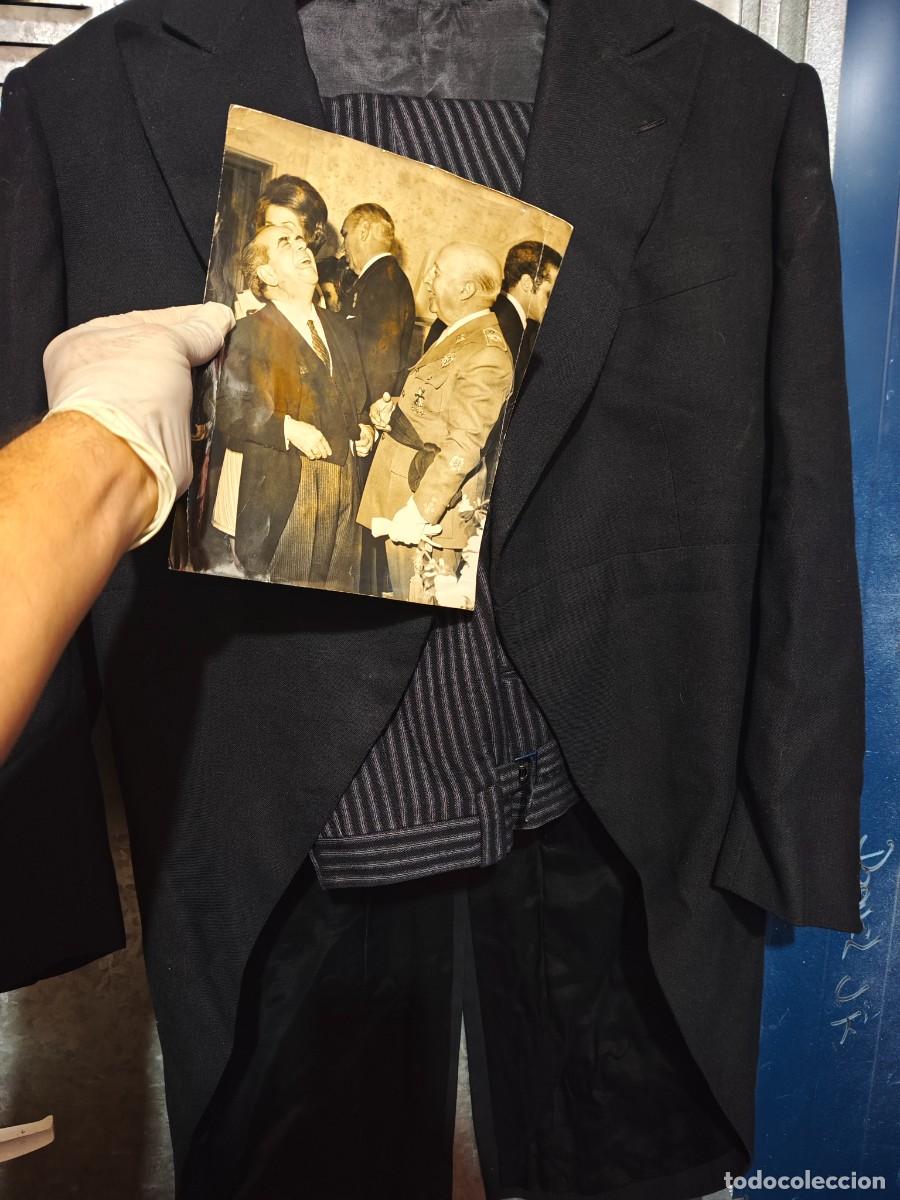 Coleccionismo: Traje de Chaqu&eacute; SALGADO MADRID &ndash; El de la m&iacute;tica foto con Franco