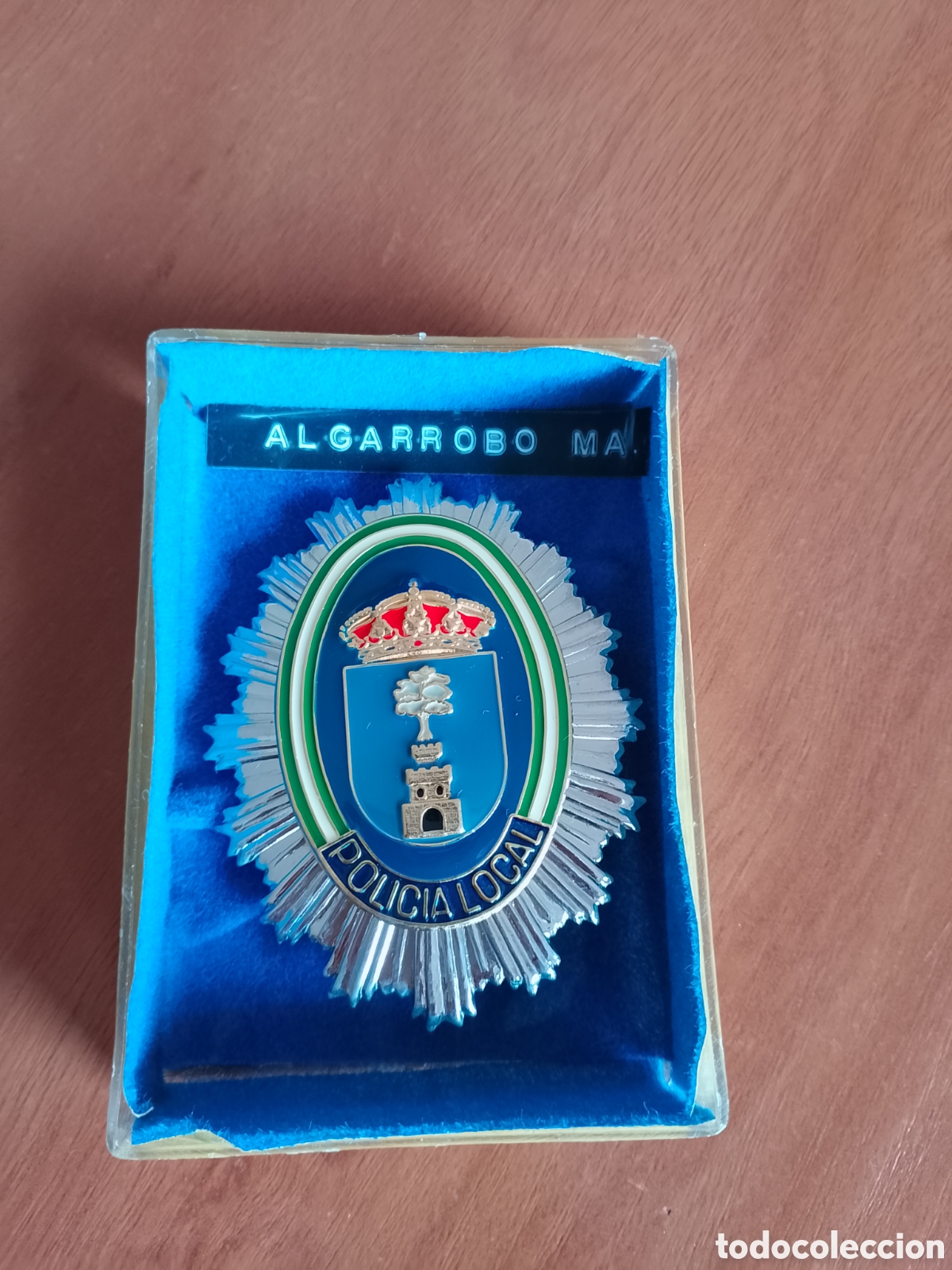Coleccionismo: Placa insignia polic&iacute;a local algarrobo malaga