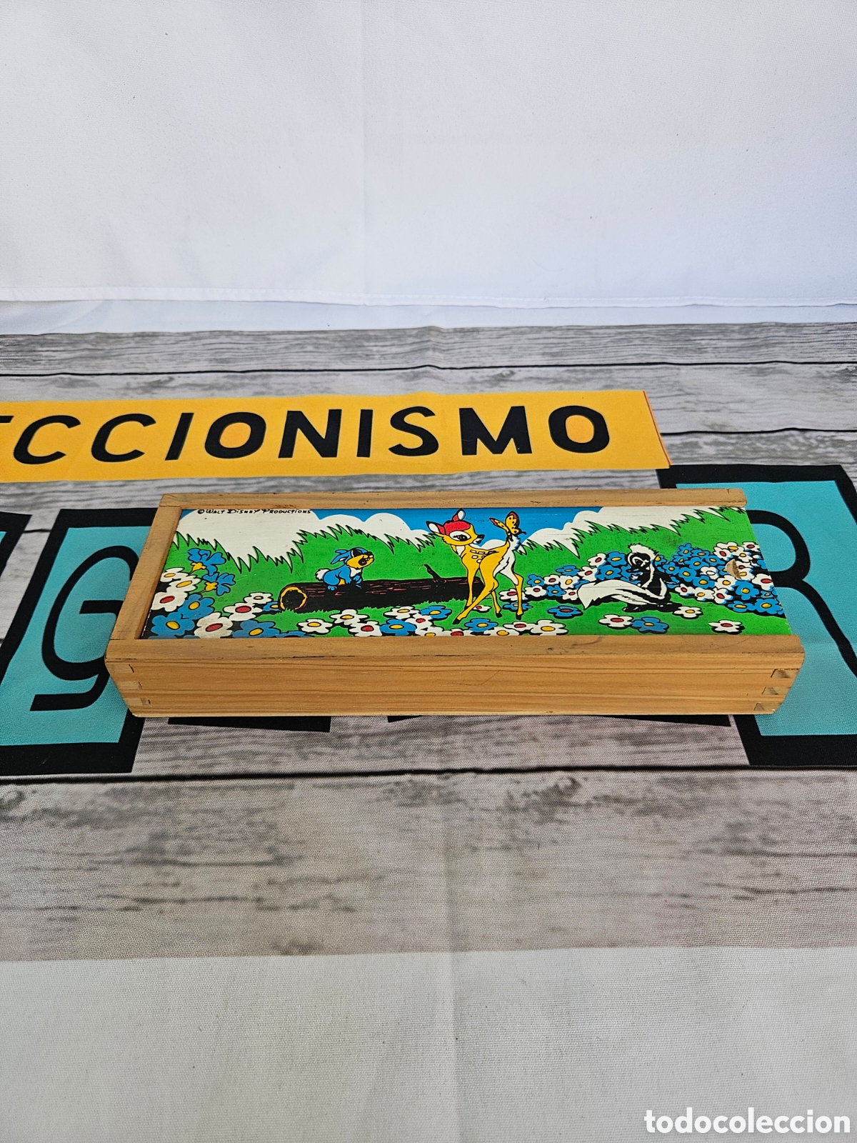 Coleccionismo: LAPICERO ESTUCHE DE MADERA WALT DISNEY PRODUCTIONS PELICULA BAMBY . BAMBI