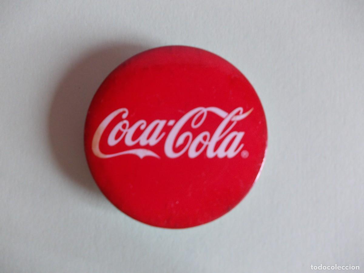 Collezionismo: Boton Coca-Cola chapa publicidad coser ropa uniforme merceria vintage Coca Cola logotipo patilla