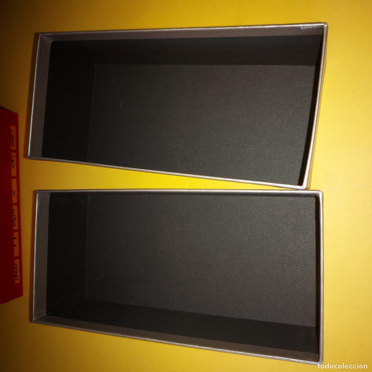 Coleccionismo: GIORGIO ARMANI CAJA RIGIDA VACIA - Foto 2