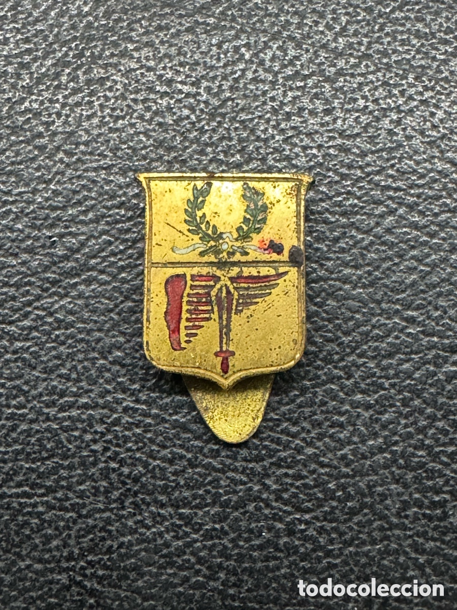 Coleccionismo: Insignia solapa / clip de corbata del SEU y de la Aviaci&oacute;n Nacional. Guerra Civil