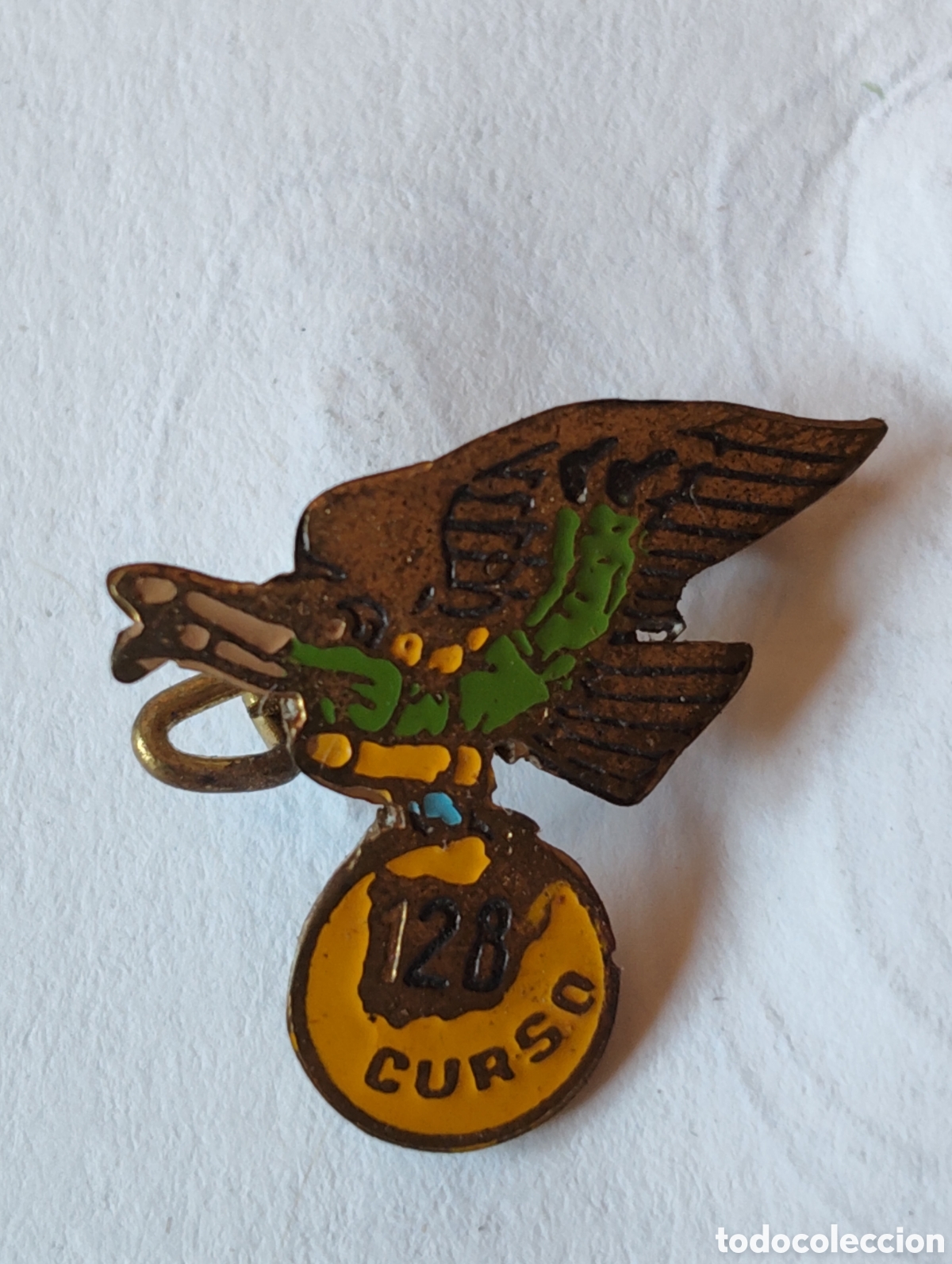 Collecting: Peque&ntilde;o distintivo del 128 Curso Paracaidistas. Alfiler