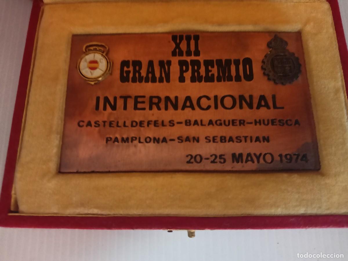 Coleccionismo: PLACA XII GRAN PREMIO INTERNACIONAL CASTELLDEFELS-SAN SEBASTIAN MAYO DE 1974
