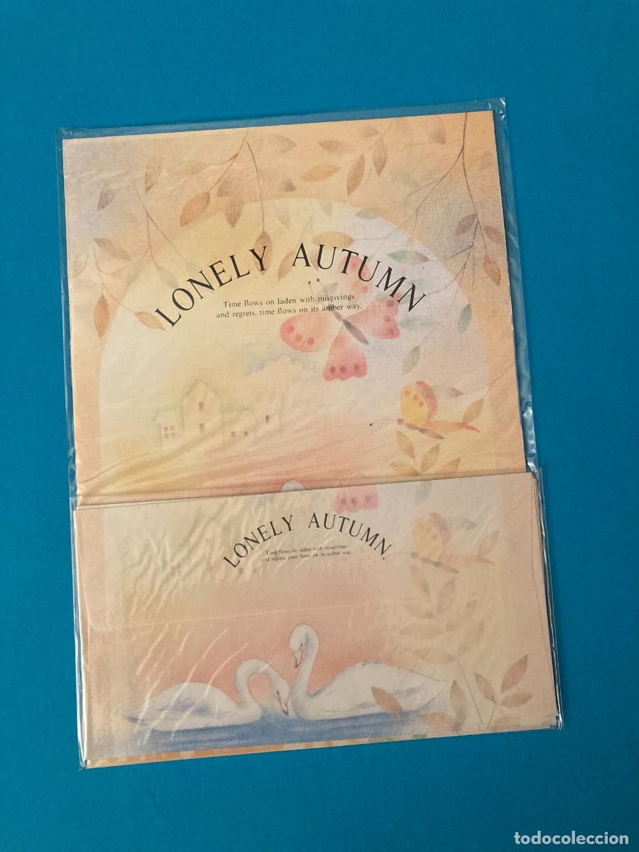 Coleccionismo: CONJUNTO PAPEL DE CARTA ESTILO HOJAS PERFUMADAS LONELY AUTUMN A&Ntilde;OS 80 TAIWAN