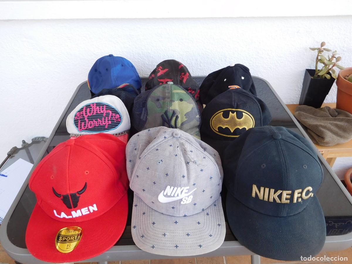 Coleccionismo: LOTE DE 9 GORRAS. ROJA GRIS ETC......