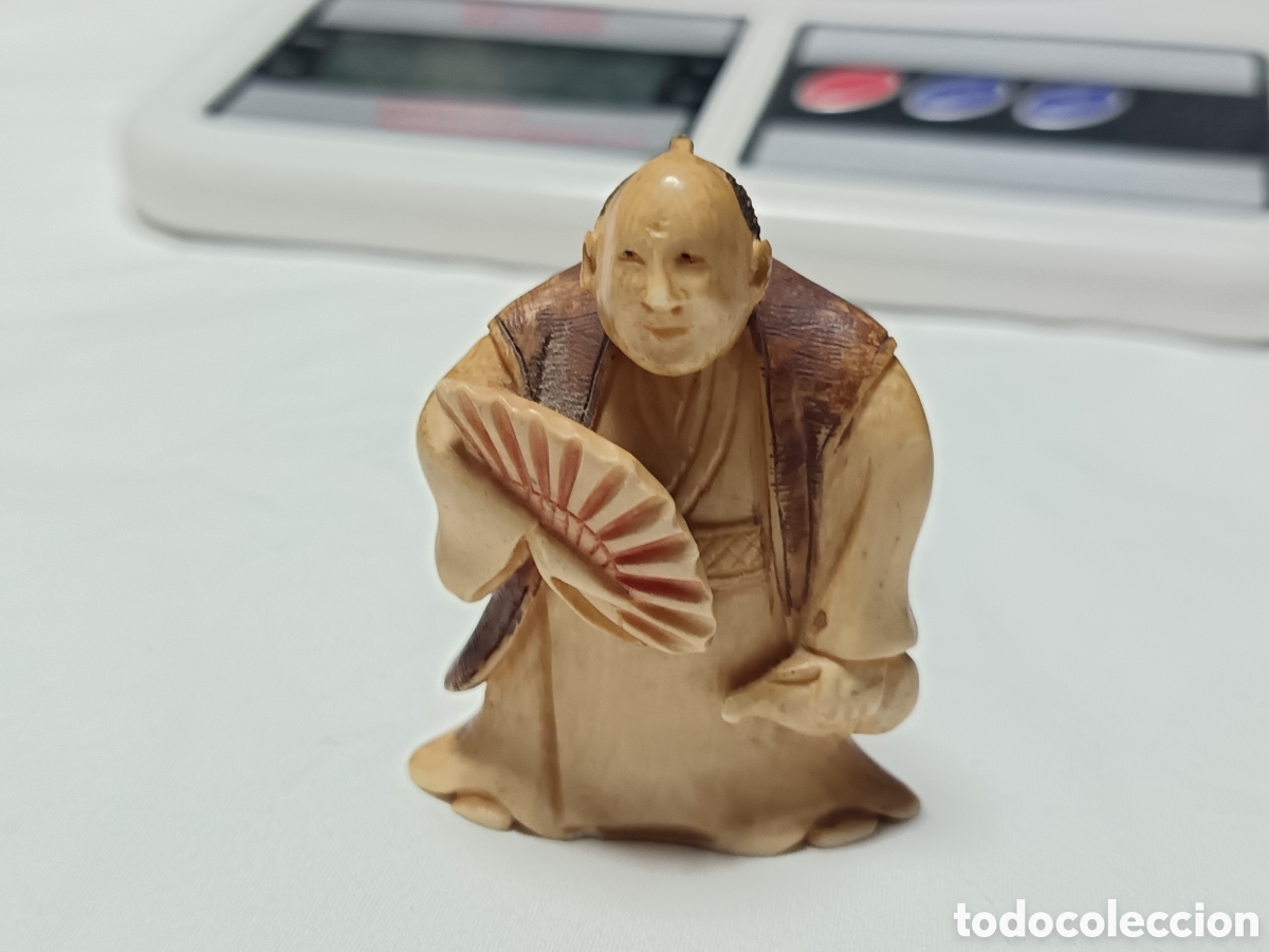 Collecting: ANTIGUO NETSUKE JAPONES TALLADO ORIGINAL FIRMADO EN LA BASE .