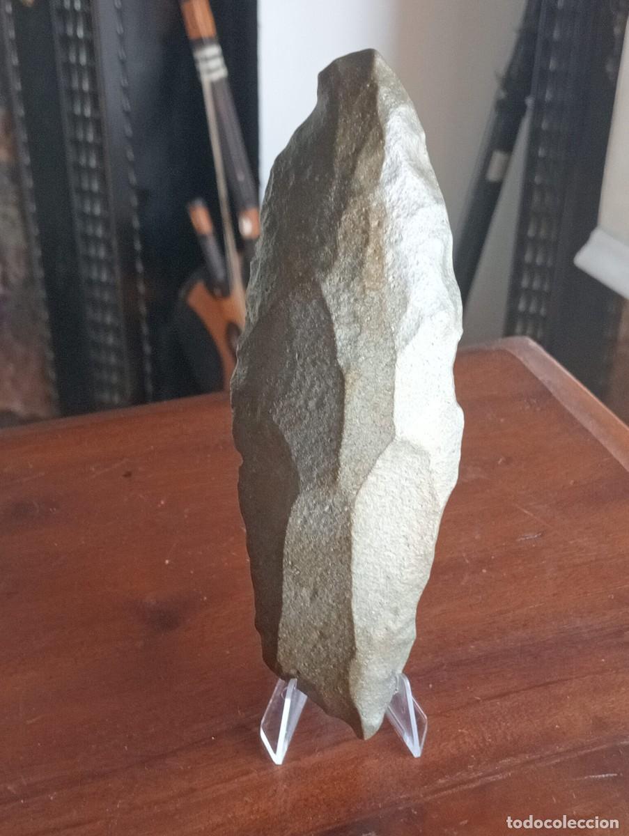 Collectionnisme: Neol&iacute;tico Jaspe bifaz en s&iacute;lex jaspe - 160 mm LOTE 149