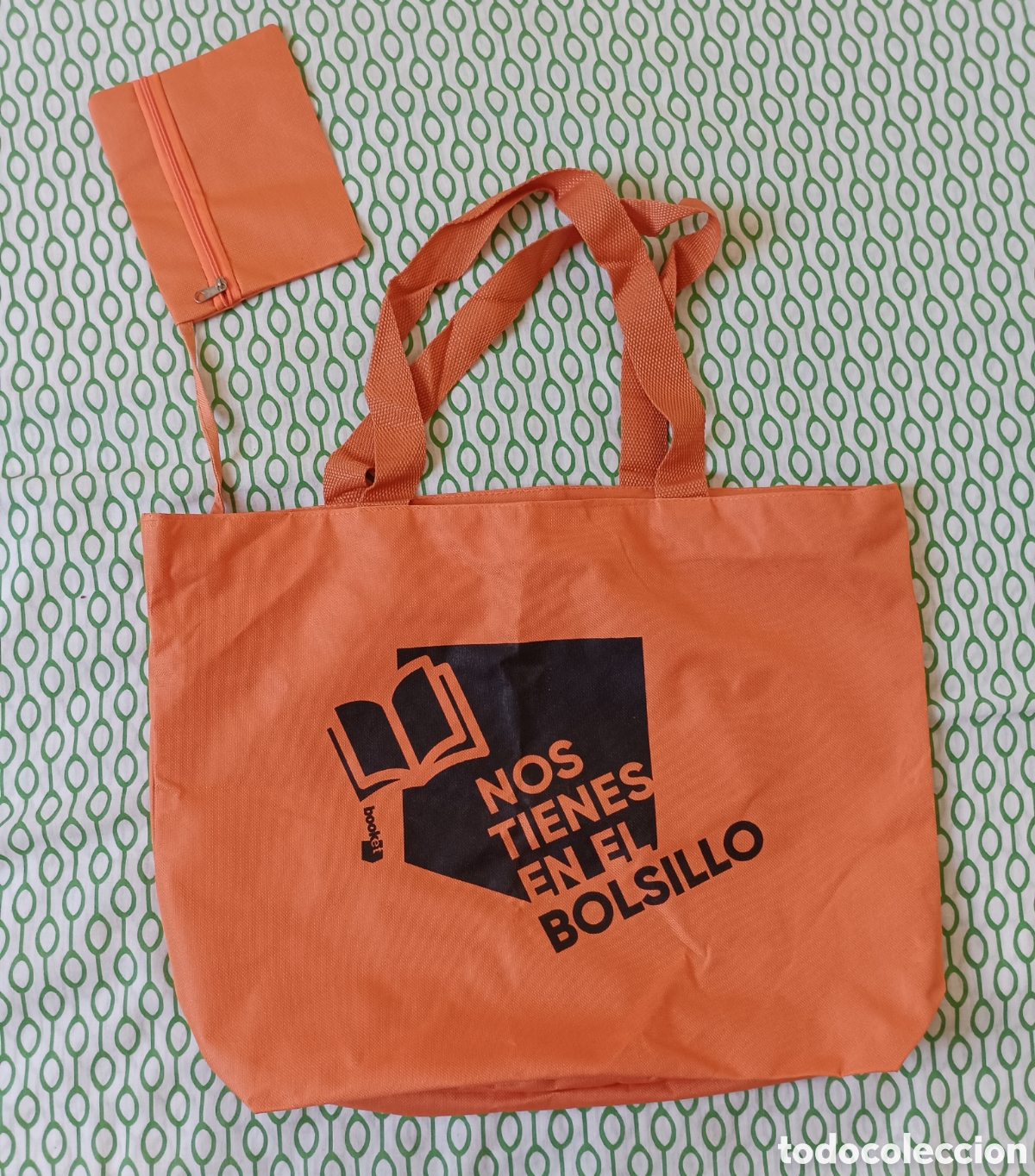 Sammeln: A ESTRENAR ⭐ Bolso con 2 asas y neceser a juego, promoci&oacute;n Booket &laquo;NOS TIENES EN EL BOLSILLO&raquo;