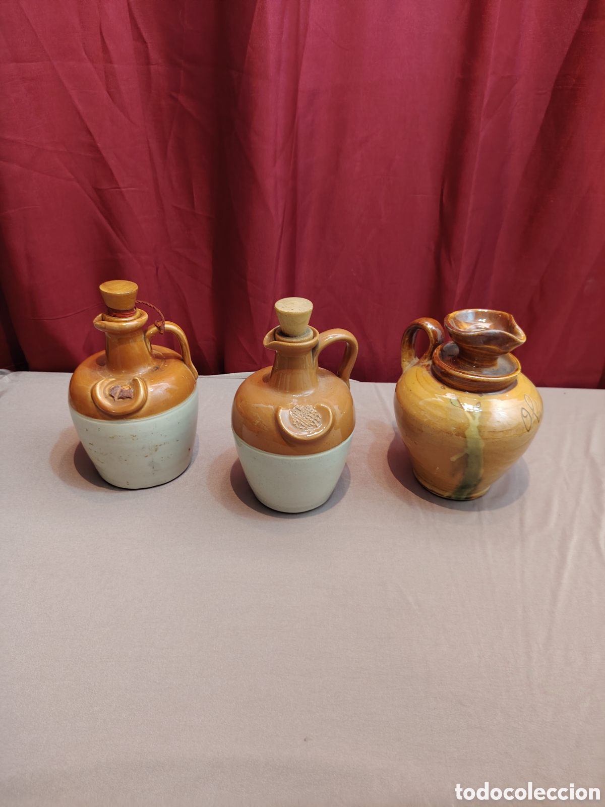 Coleccionismo: Lote de 3 jarras antiguas - Foto 2