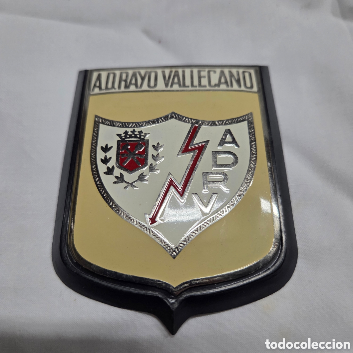 Sammeln: Insignia de coche vintage A.D. Rayo Vallecano - A&ntilde;os 60/70 original (M.U. Espa&ntilde;a)