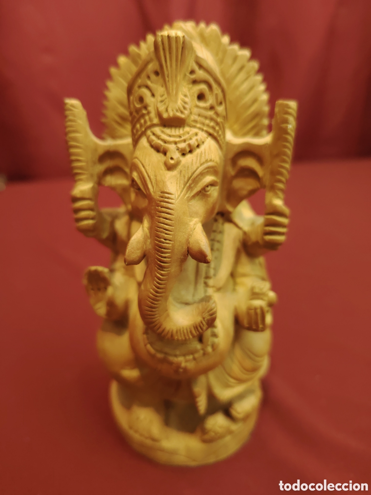 Collecting: Antigua figura de madera hecha a mano