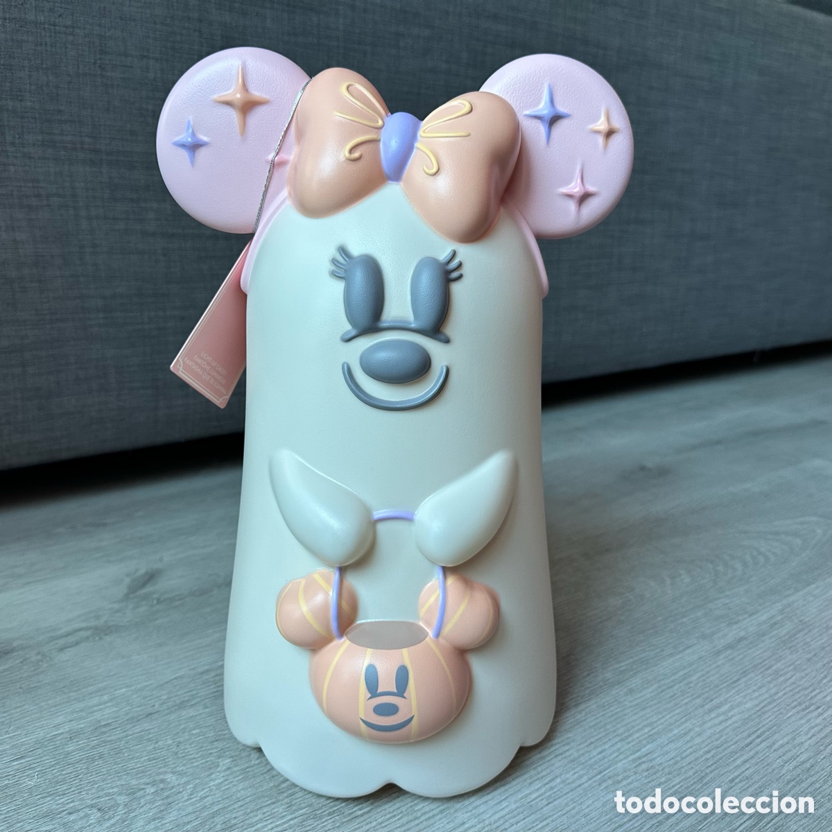 Collecting: Figura luminosa Minnie Mouse fantasma adorable, Disney Store.