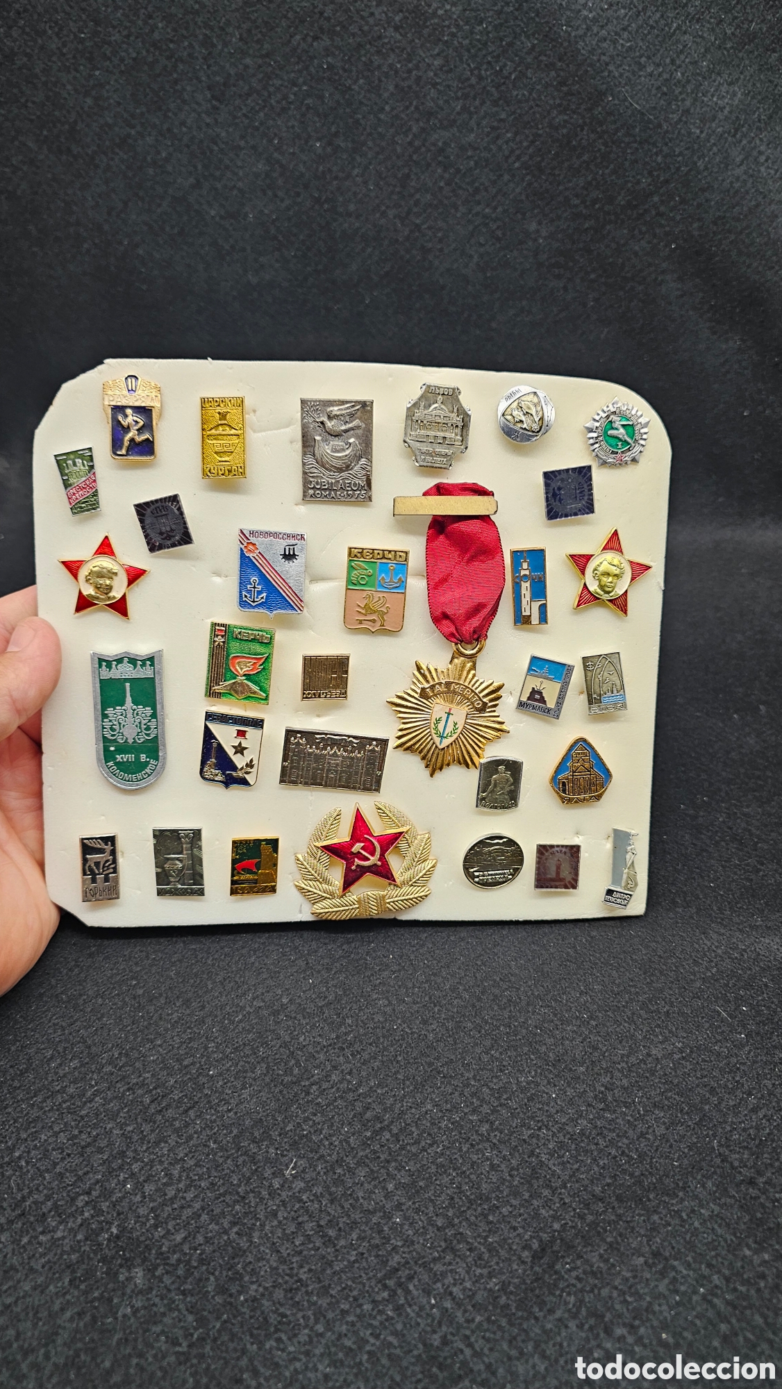 Collectionnisme: colecci&oacute;n de insignias, medallas militares y conmemorativas de la antigua Uni&oacute;n Sovi&eacute;tica (U