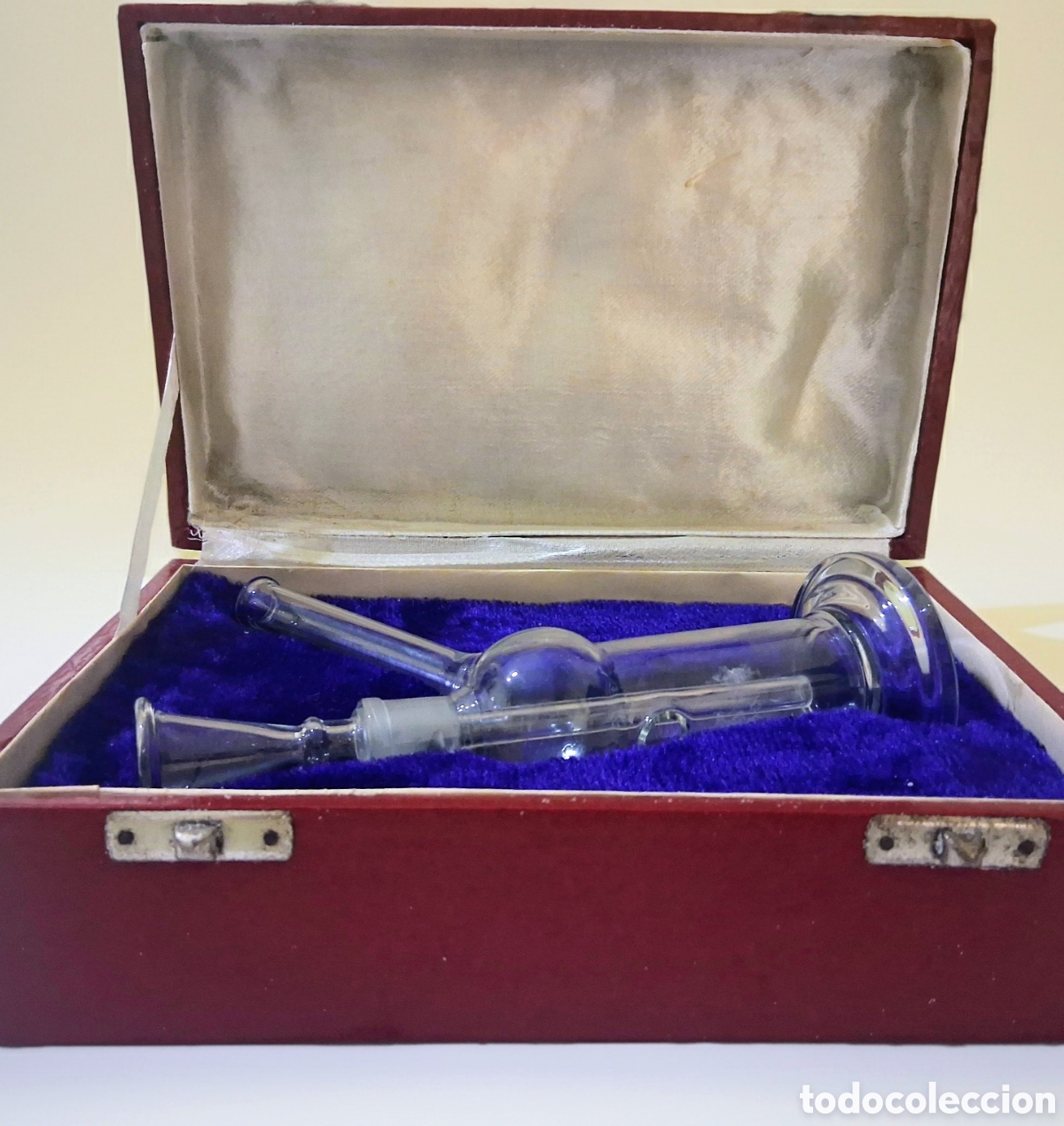 Collectionnisme: Pipa de agua de mano en cristal con su estuche de transporte