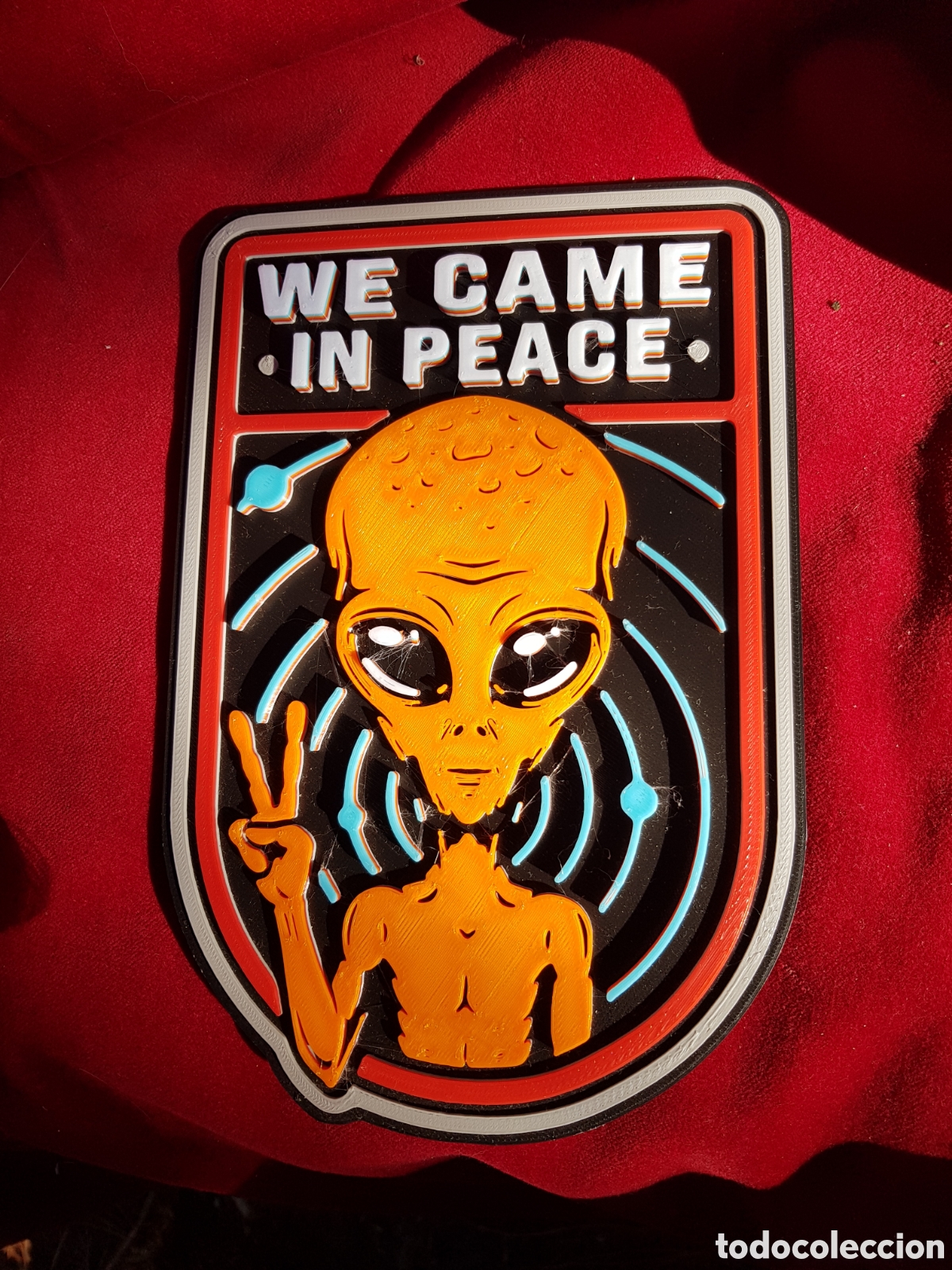 Coleccionismo: PLACA EN RELIEVE DE WE CAME IN PEACE