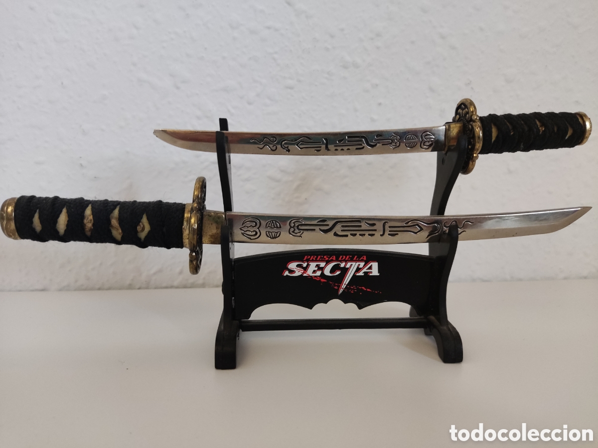 Collezionismo: Mini Katanas Abrecartas Cine 90s Presa De La Secta Set coleccionable de 2 mini katanas abrecartas es