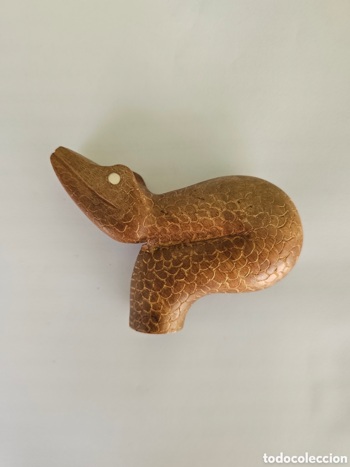 Sammeln: Mango o empu&ntilde;adura para bast&oacute;n de madera, serpiente tallada de estilo popular, mediados XX