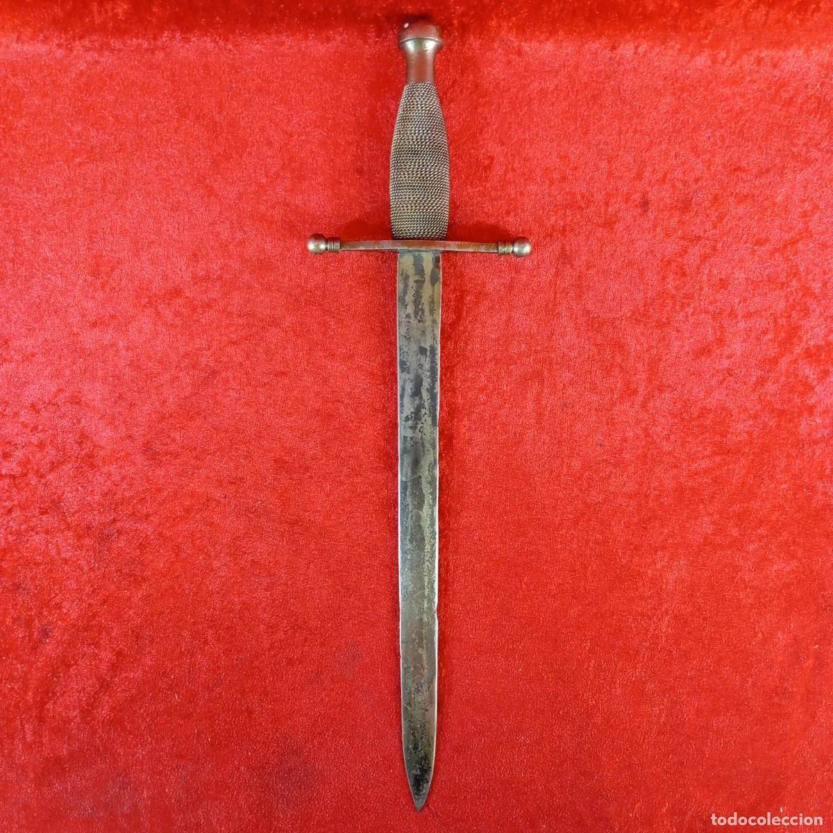 Colecionismo: PRECIOSO PU&Ntilde;AL - ESPADA - 44 CM TOTAL - PIEZA DE MUSEO - TRABAJADA - RARA