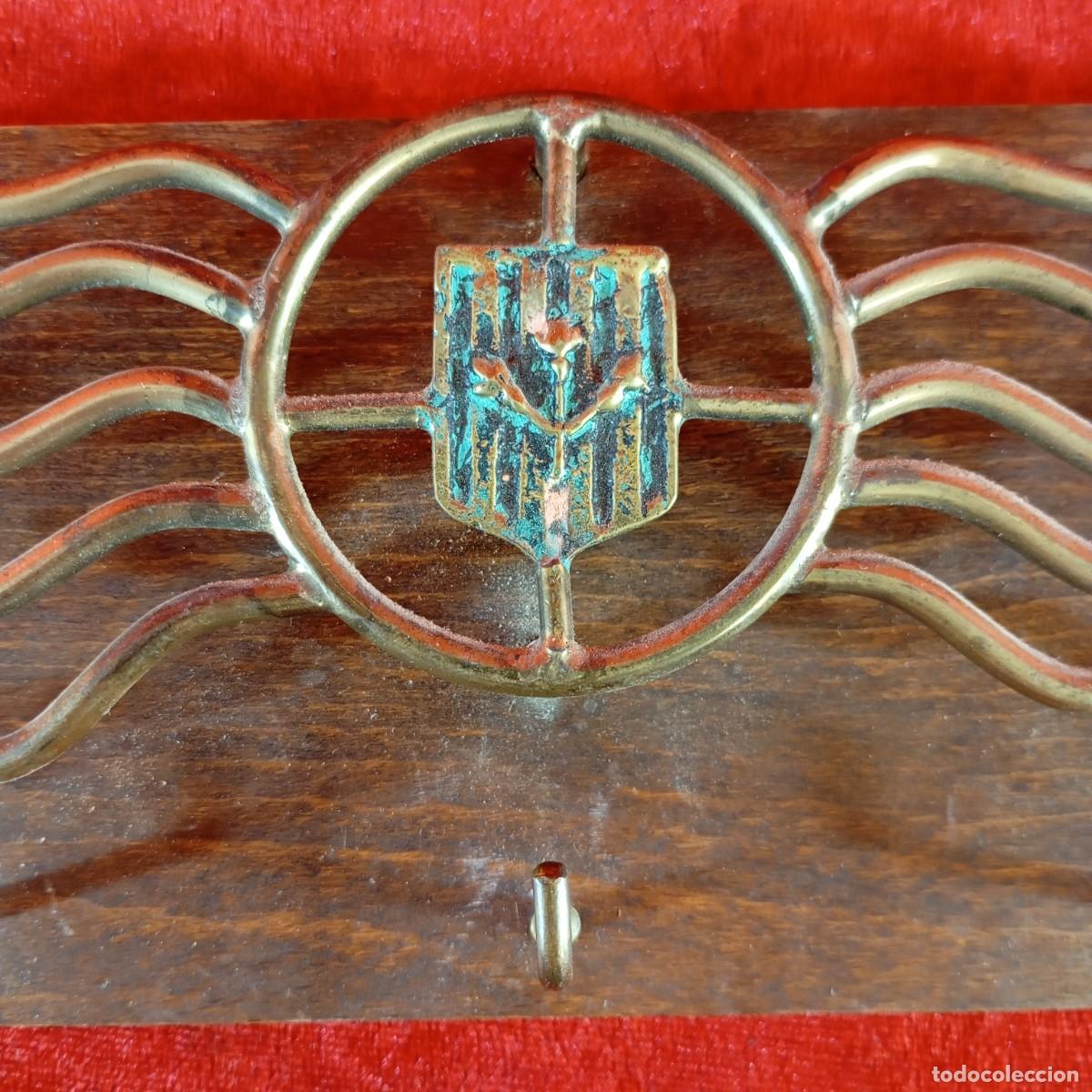 Sammeln: PRECIOSO COLGADOR DE LLAVES CON ESCUDO DE L&Eacute;RIDA (LLEIDA) EN BRONCE - 19,5 X 9 CM