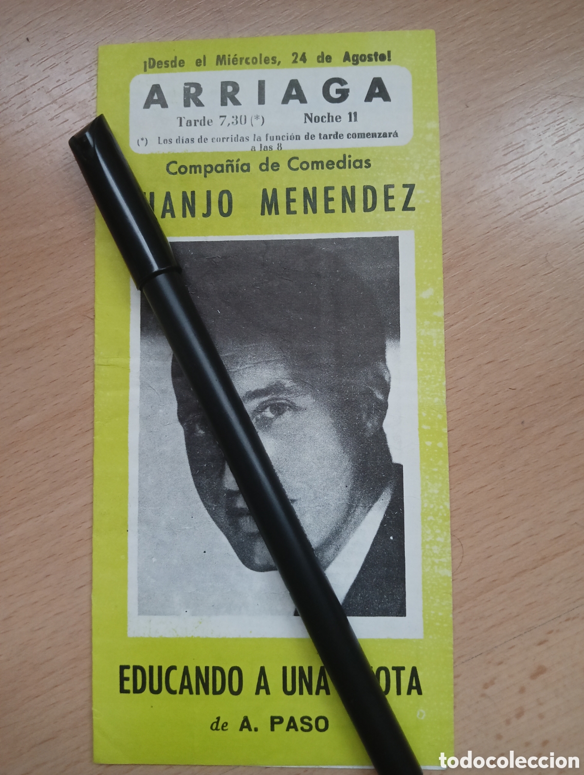 Collecting paper: Teatro Arriaga Bilbao. Antiguo programa. Juanjo Men&eacute;ndez.