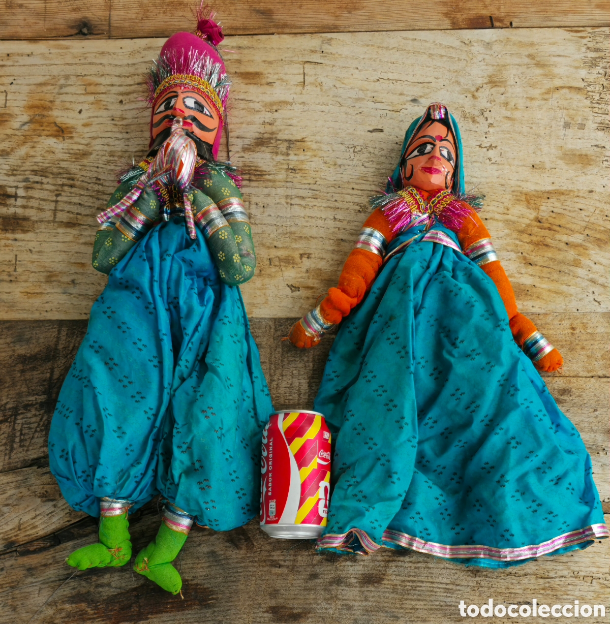 Collecting: Kathputli mu&ntilde;ecos artesanales