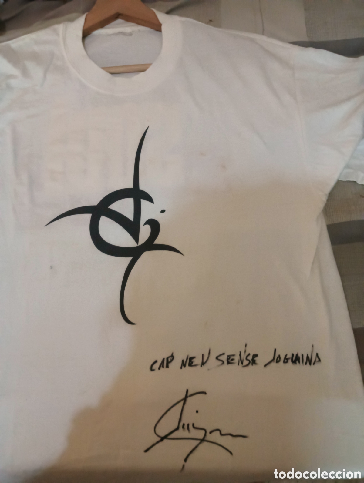 Collectionnisme: Camiseta firmada Joaqu&iacute;n Cort&eacute;s bailador flamenco