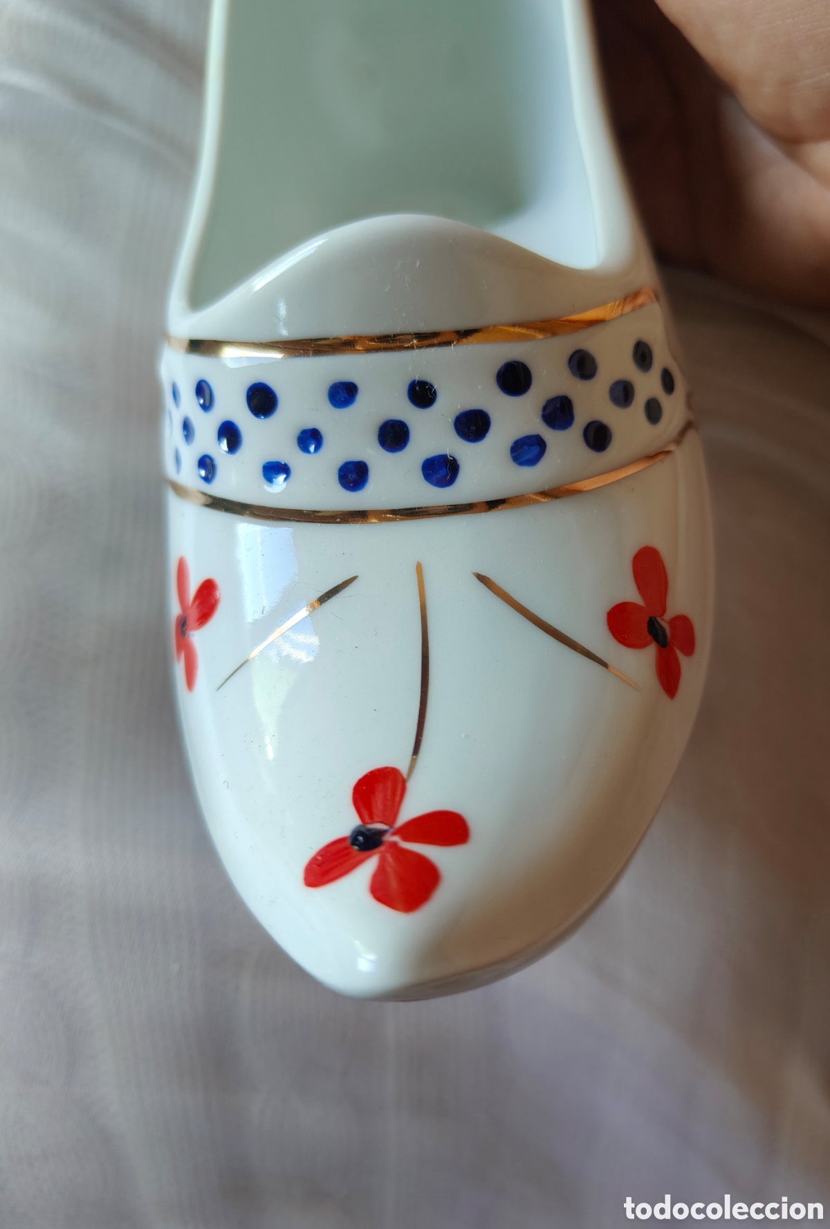 Coleccionismo: Zapato tradicional de Le&oacute;n - Madre&ntilde;a de cer&aacute;mica blanco