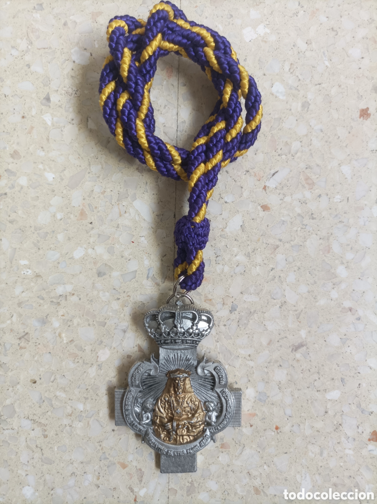 Collecting: Medalla cofrade Jes&uacute;s de Medinaceli Madrid Hombre y Mujeres de Trono