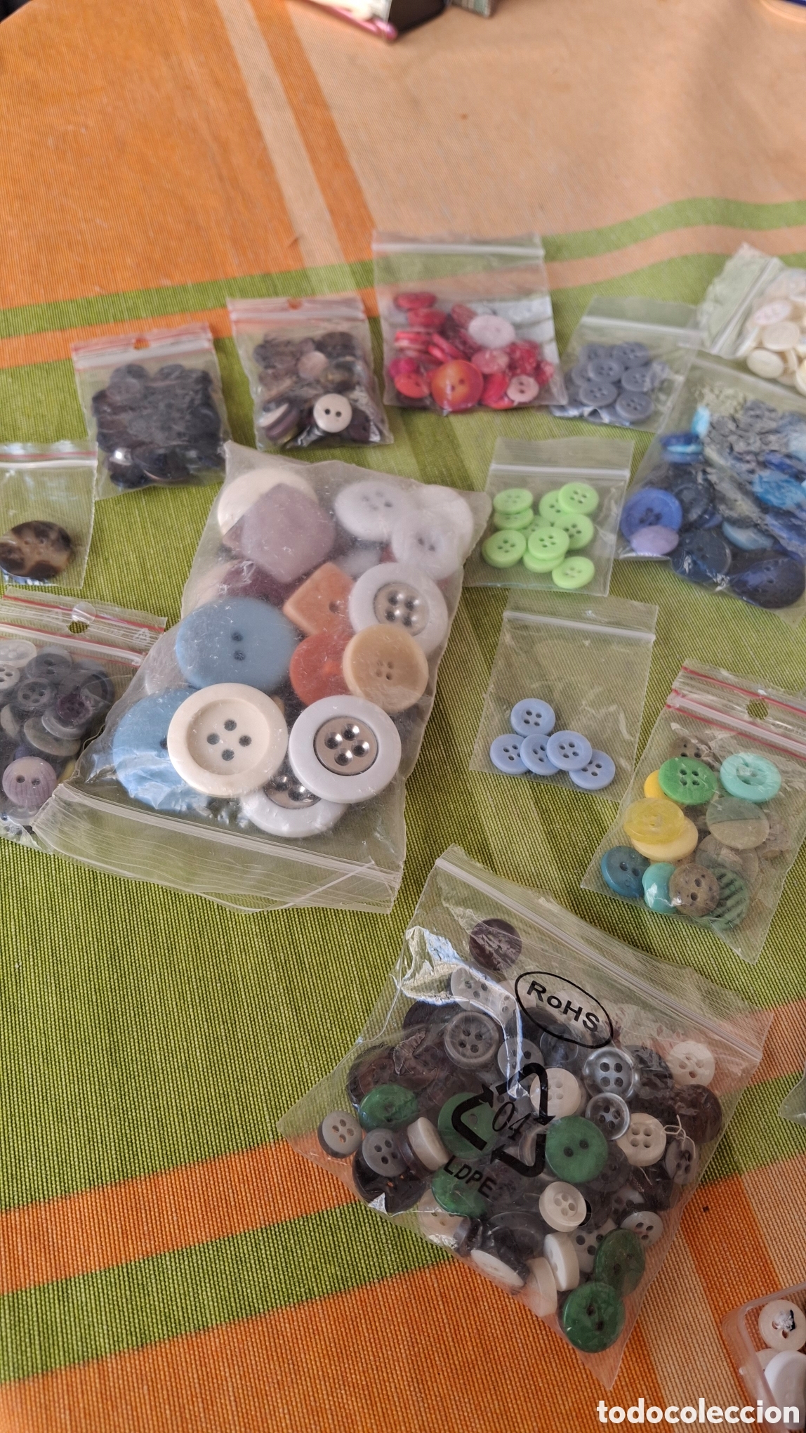 Coleccionismo: BOTONES VARIADOS. LOTE. - Foto 4