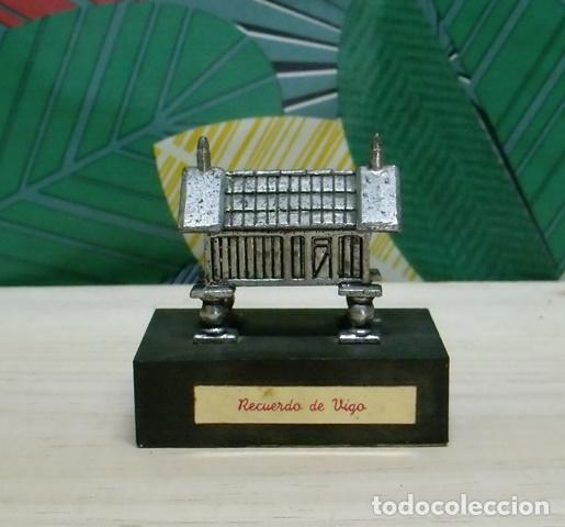 Collectionnisme: Figura Horreo Recuerdo Vigo - Galicia