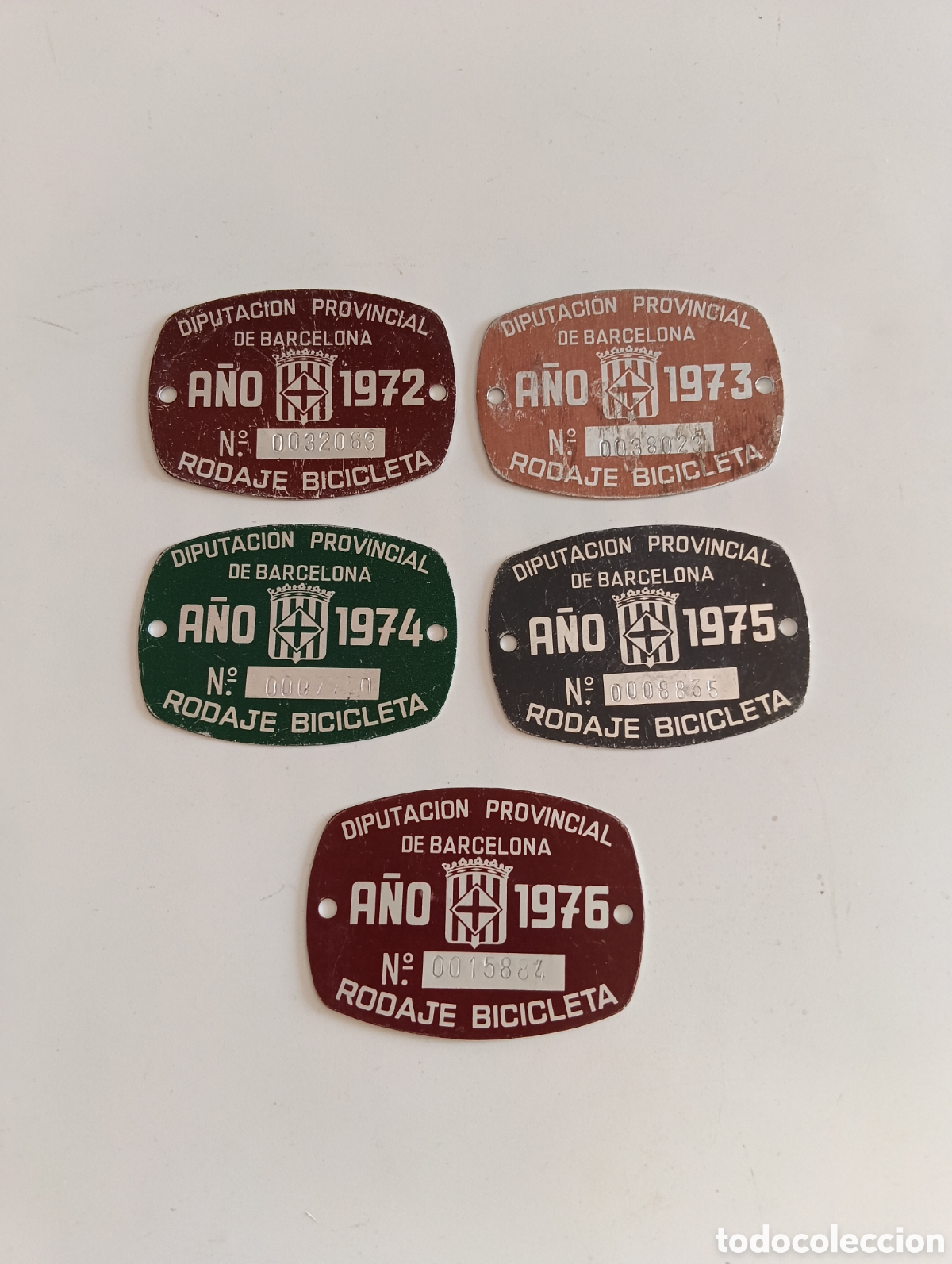 Collecting: LOTE DE 5 CHAPAS DE MATR&Iacute;CULA ANTIGUAS DE BICICLETA