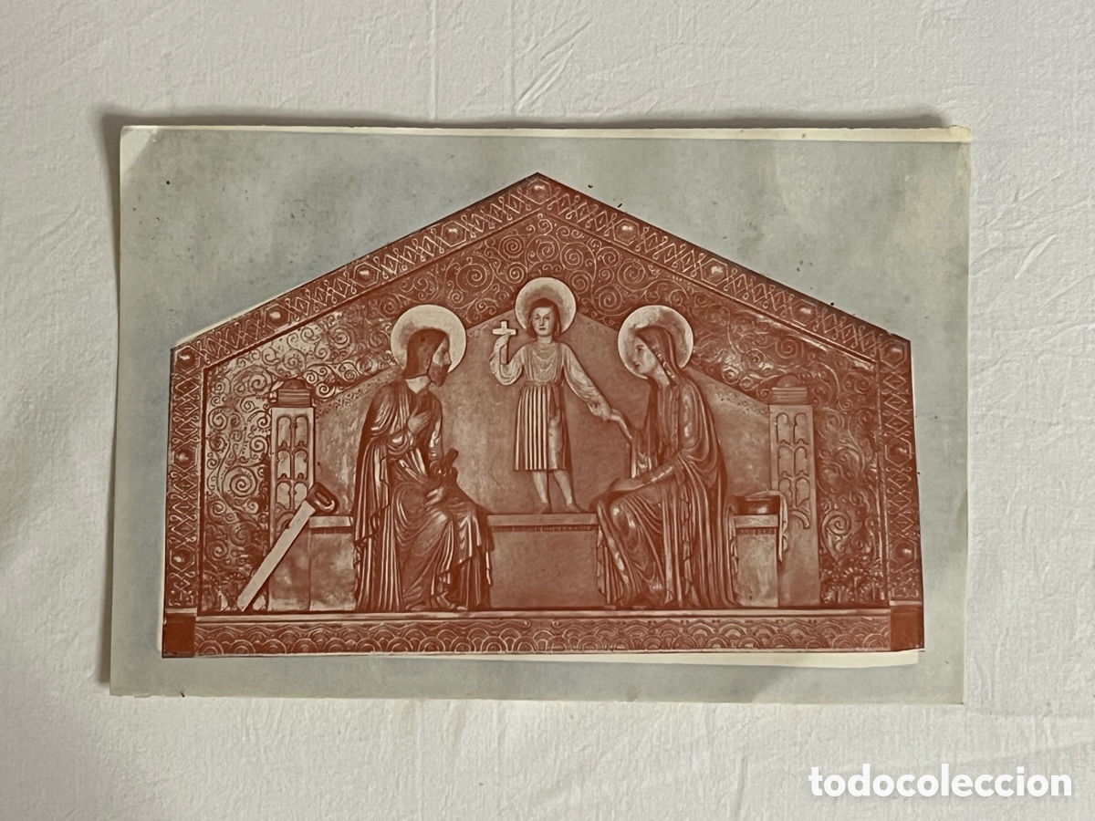 Coleccionismo: Templo Expiatorio de la Sagrada familia. Bodas de Oro de la Visita Semanal Domiciliar&iacute;a.. (a.1957)