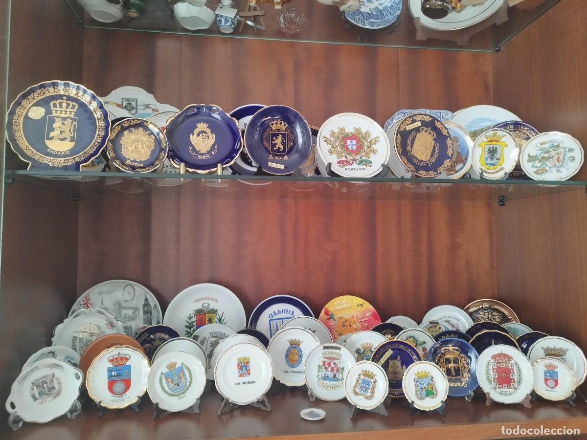 Collezionismo: Colecci&oacute;n platos escudos provincias espa&ntilde;olas y del mundo