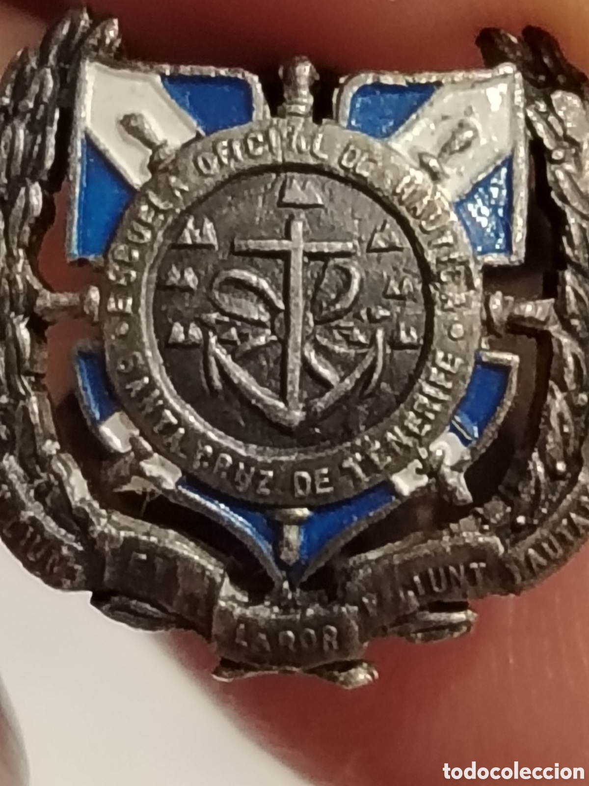 Collezionismo: Insignia antigua de solapa de la Escuela oficial de N&aacute;utica dd Santa Cruz de Tenerife