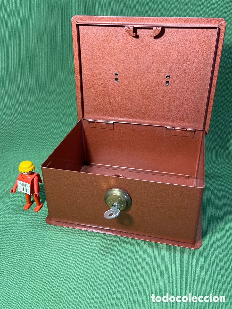 Coleccionismo: Caja fuerte o de caudales Joma. Para uso como alcanc&iacute;a o hucha.