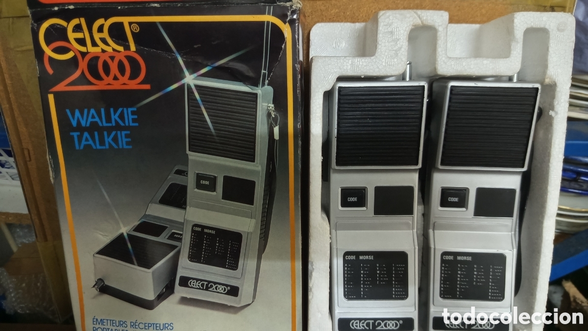 Collecting: Walkie talke antiguo
