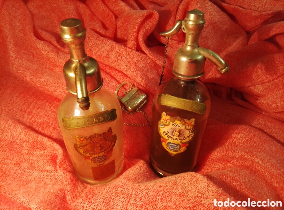 Coleccionismo: Lote: Dos Sifones Imperator de la m&iacute;tica casa Perfumer&iacute;a Parera (Badalona) Indianola y Lilas
