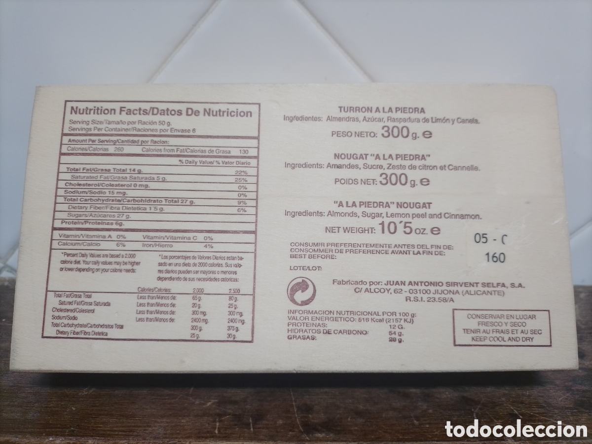 Coleccionismo: Caja de madera Turr&oacute;n El Lobo. - Foto 2