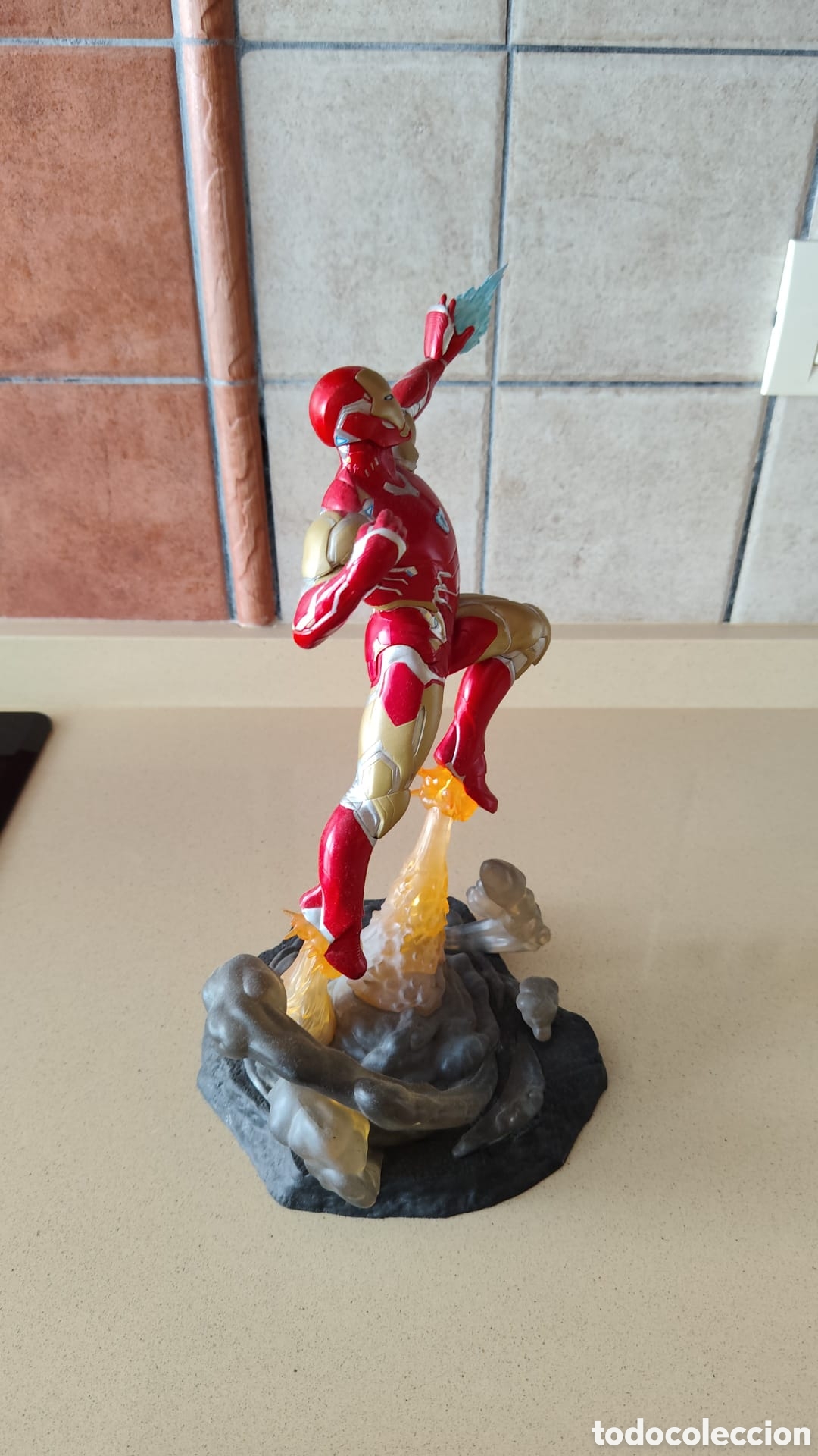 Coleccionismo: Figura Diamond select iron man - Foto 2