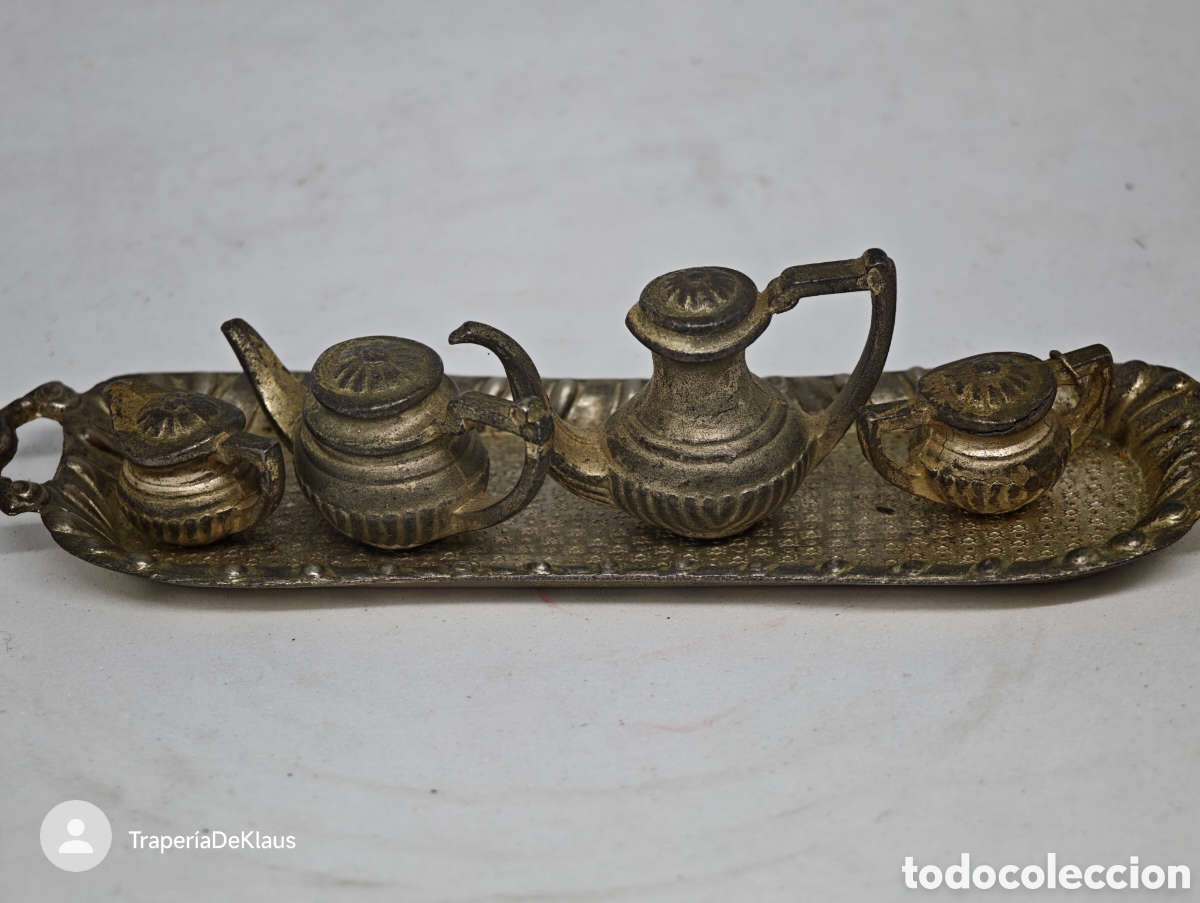 Coleccionismo: Juego de t&eacute; en miniatura sobre bandeja - car122