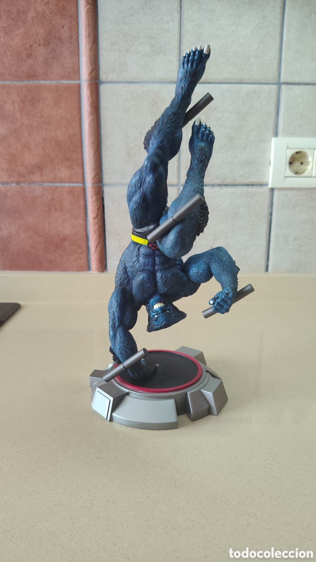 Coleccionismo: Figura Diamond select bestia