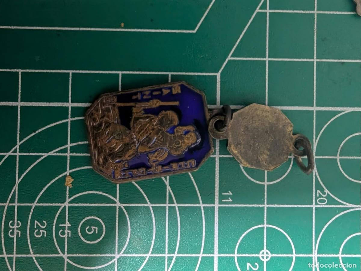Coleccionismo: MEDALLA DOBLE RELIGIOSA DE BRONCE CON ESMALTES AZULES, SAN CRISTOBAL I VIRGEN DE LOURDES