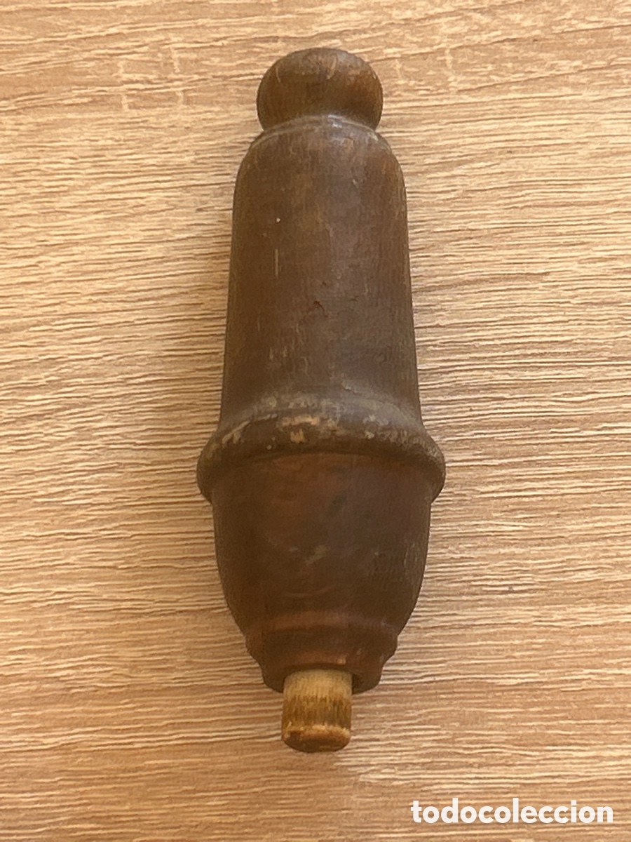 Coleccionismo: antiguo interruptor de luz o timbre de tipo &rdquo;pera&rdquo; de madera - Foto 1