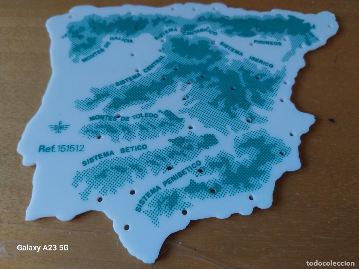 Coleccionismo: MAPA ESPA&Ntilde;A SISTEMAS MONTA&Ntilde;OSOS PL&Aacute;STICO VINTAGE A&Ntilde;OS 70 12.3X14.6CMS