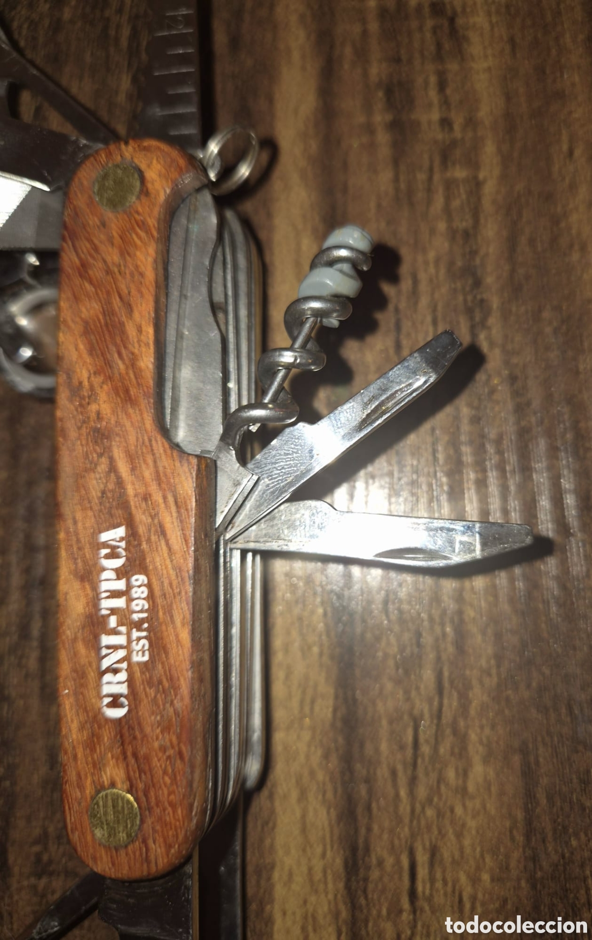Coleccionismo: Navaja Multiusos Coronel Tapioca EST. 1989 - Cachas de Madera con Funda Original, Alicates y Lupa