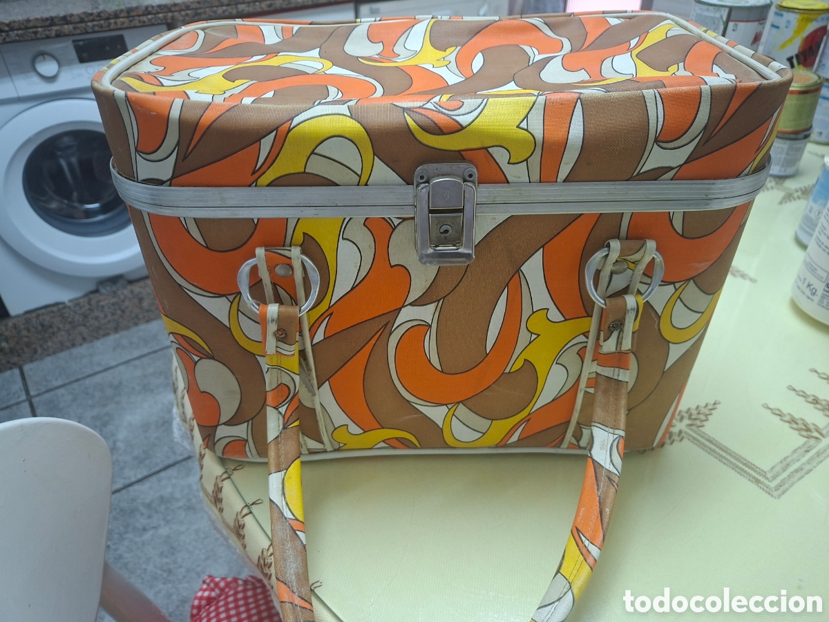 Coleccionismo: Nevera portatil vintage - Foto 2