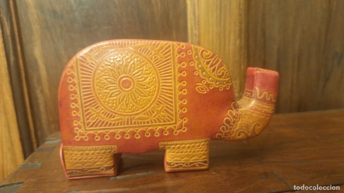 Coleccionismo: Hucha de Cuero Elefante - Foto 1