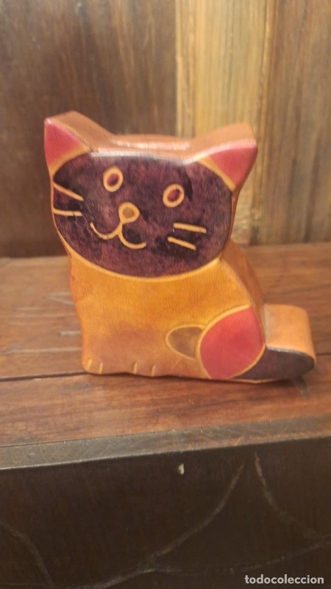 Coleccionismo: Hucha de Cuero Gato India - Foto 2